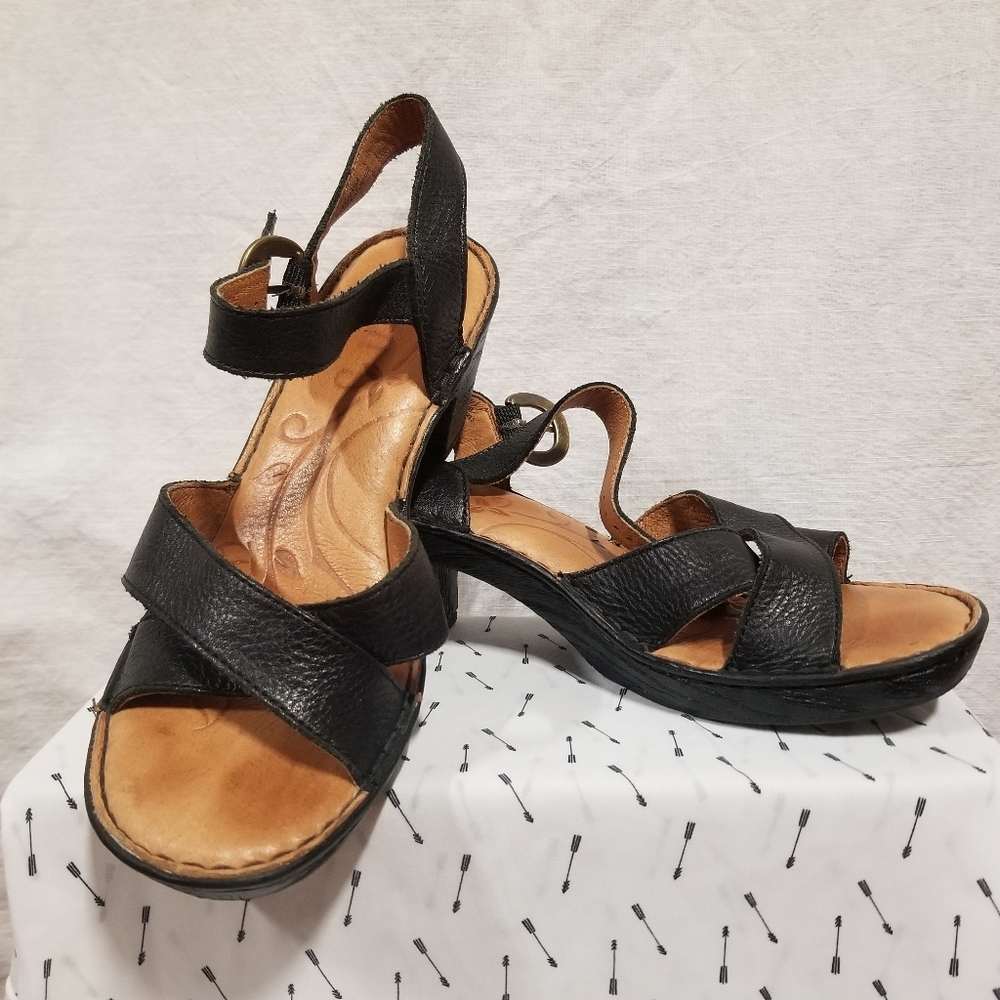 Born  woman's sandals